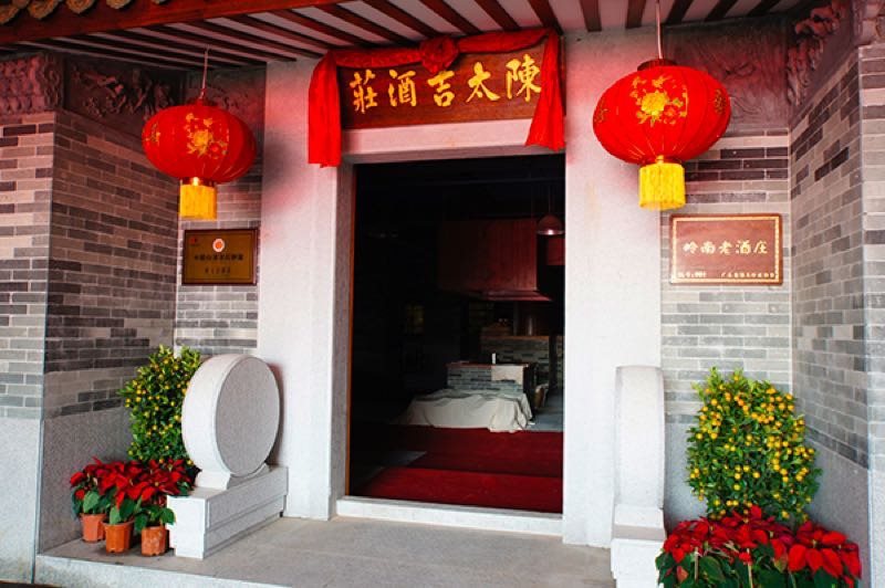 这家深藏近200年的白酒酒庄，拿什么与世界酒庄对话？